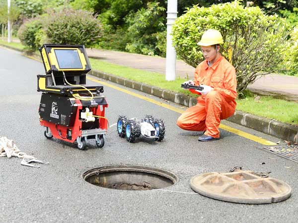 阆中管道机器人检测